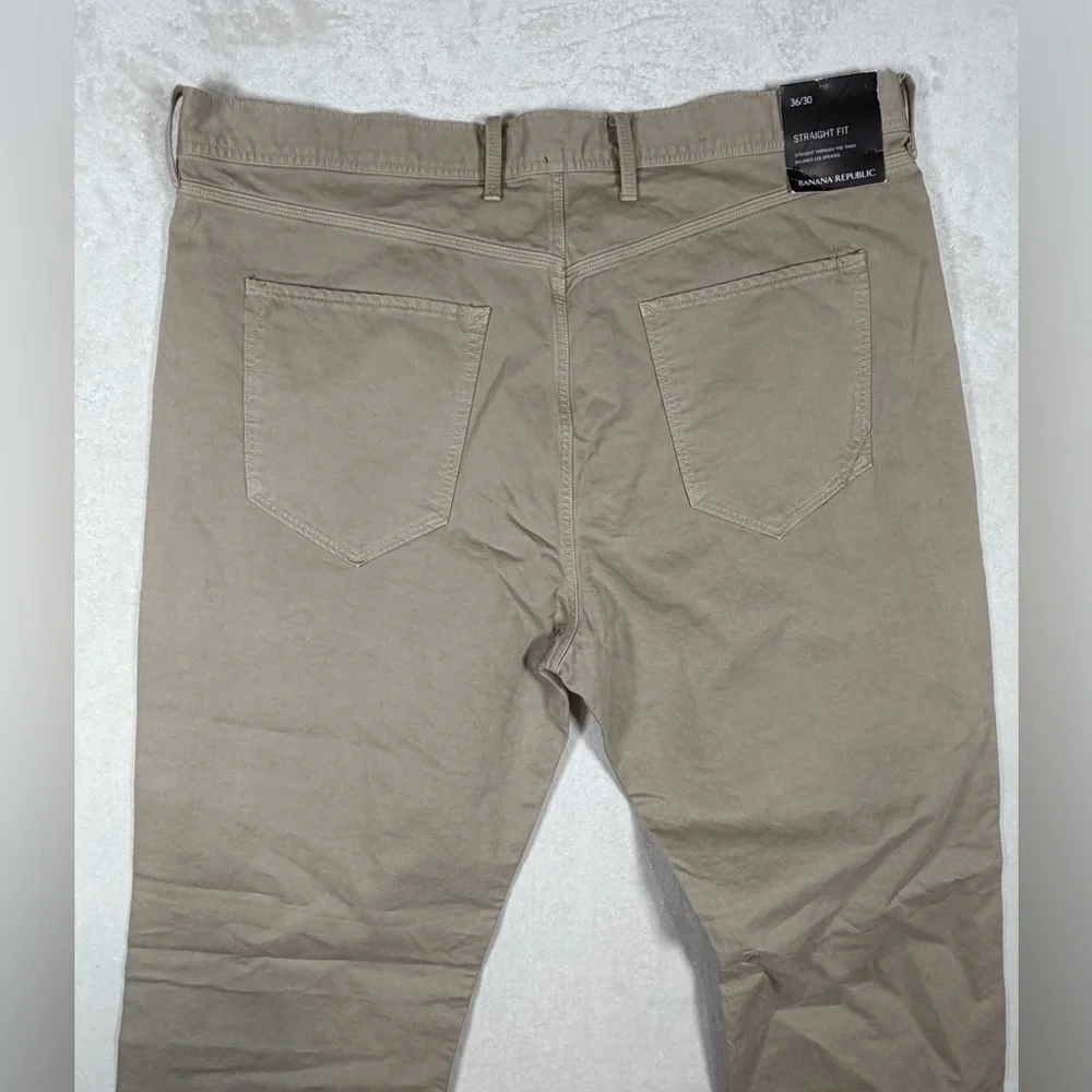 NWT Banana Republic 36W Khaki Straight-Fit Structured Trousers Pants